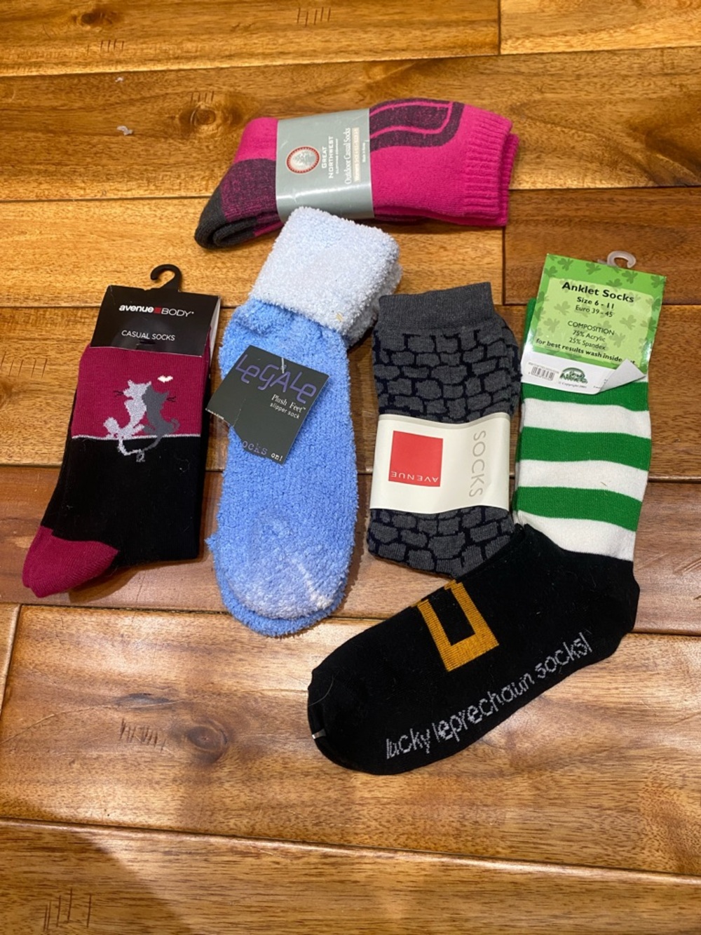 Women's Casual Sock Mix — Pink, Blue, Black, Gray, Green, White, Maroon